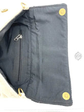 Load image into Gallery viewer, Black and White wool fabric handbag | Detachable straps | small bag hand made and embroidered in Peru | Purse Strap | Gift ideas